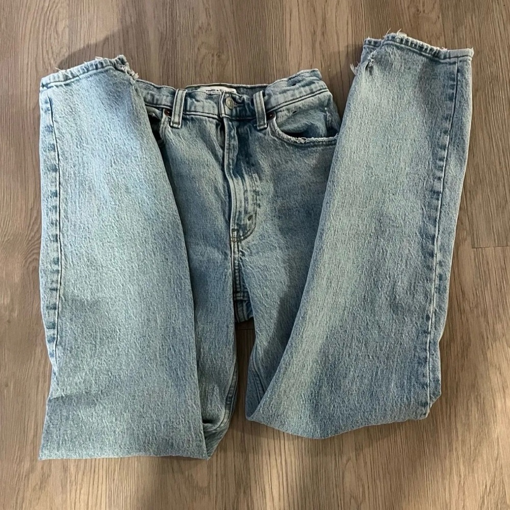 Abercrombie 90s straight Jean